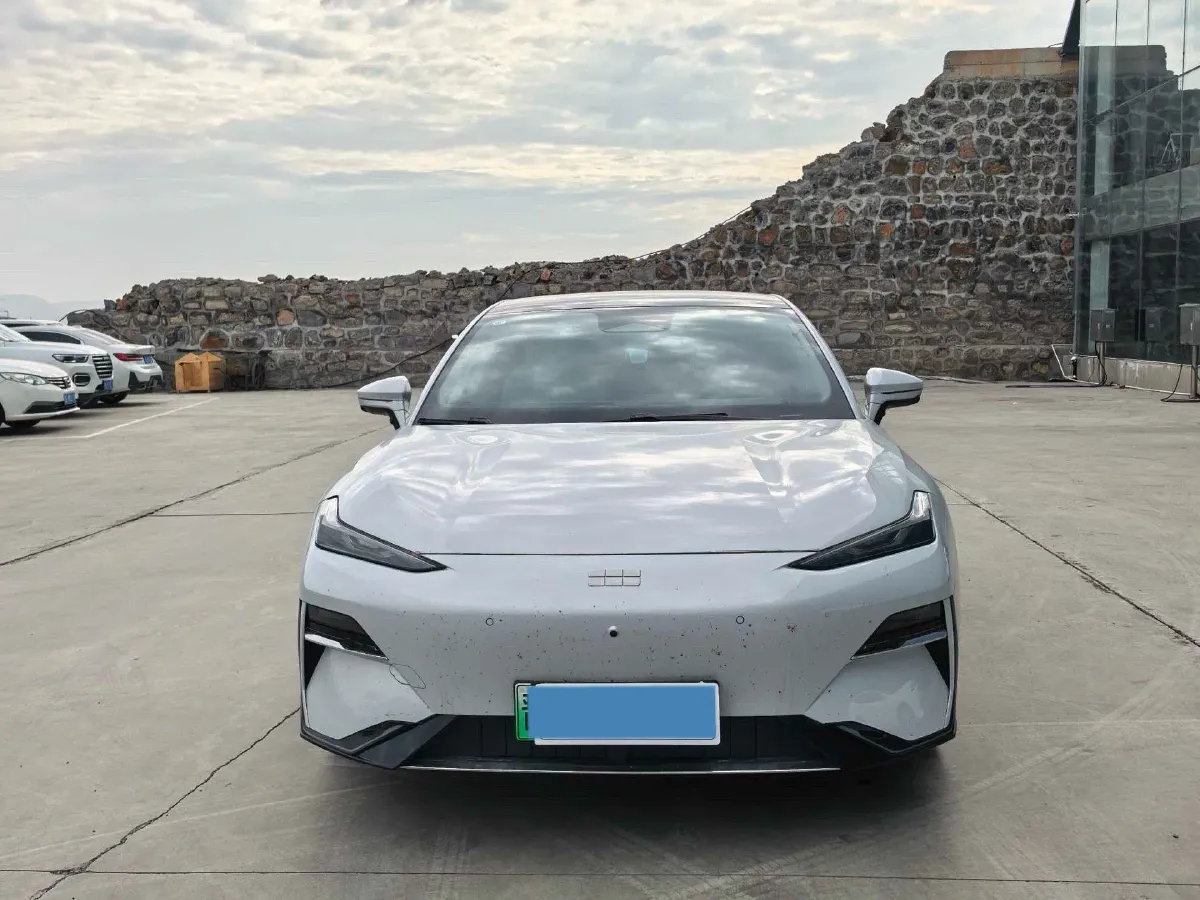 2025 Geely Galaxy E8 BEV 76KWH,autocango,china used car exporter,china ev exporter,chinese used car exporter,chinese used ev exporter