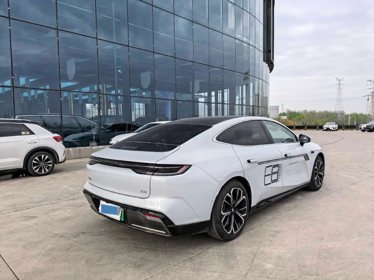 2025 Geely Galaxy E8 BEV 76KWH,autocango,china used car exporter,china ev exporter,chinese used car exporter,chinese used ev exporter