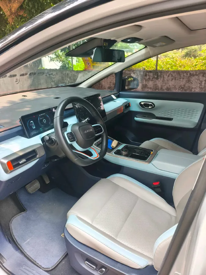 2022 Geely Okavango 1.8T 184HP L4 7DCT,autocango,china used car exporter,china ev exporter,chinese used car exporter,chinese used ev exporter