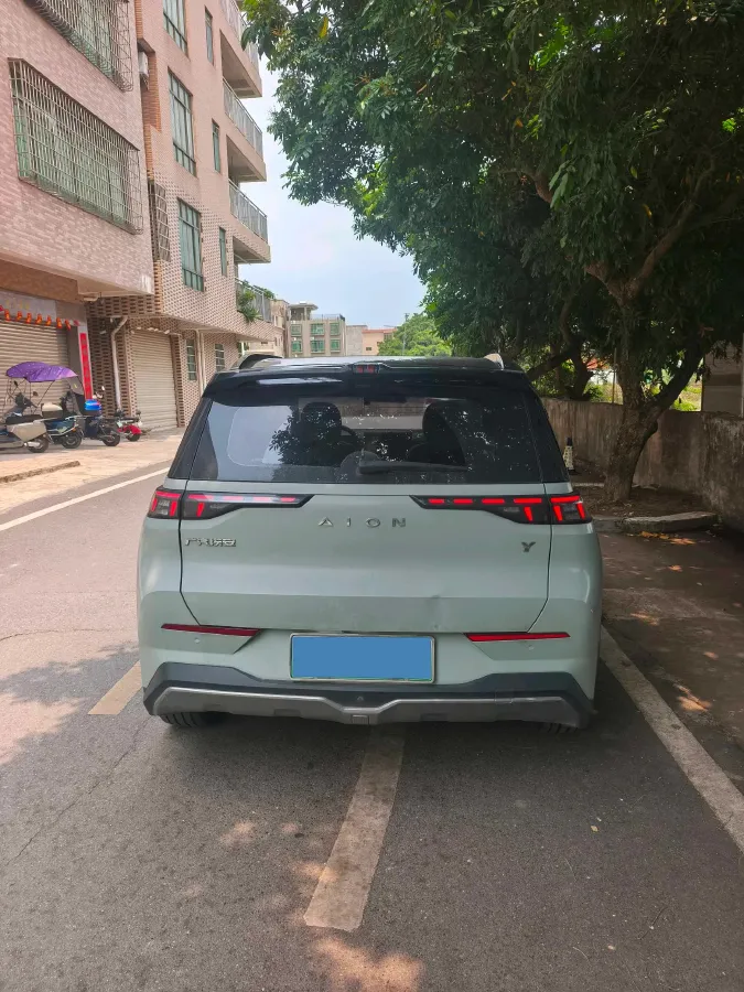 2022 Geely Okavango 1.8T 184HP L4 7DCT,autocango,china used car exporter,china ev exporter,chinese used car exporter,chinese used ev exporter