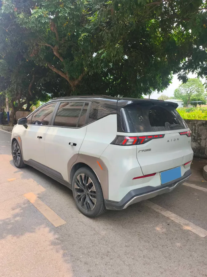 2022 Geely Okavango 1.8T 184HP L4 7DCT,autocango,china used car exporter,china ev exporter,chinese used car exporter,chinese used ev exporter