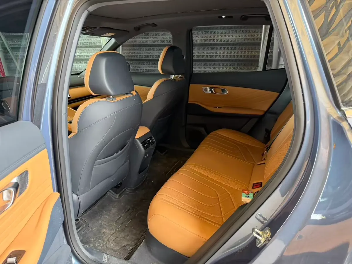 2025 Geely Galaxy L7 1.5L 112HP L4 1DHT PHEV 18.4KWH,autocango,china used car exporter,china ev exporter,chinese used car exporter,chinese used ev exporter