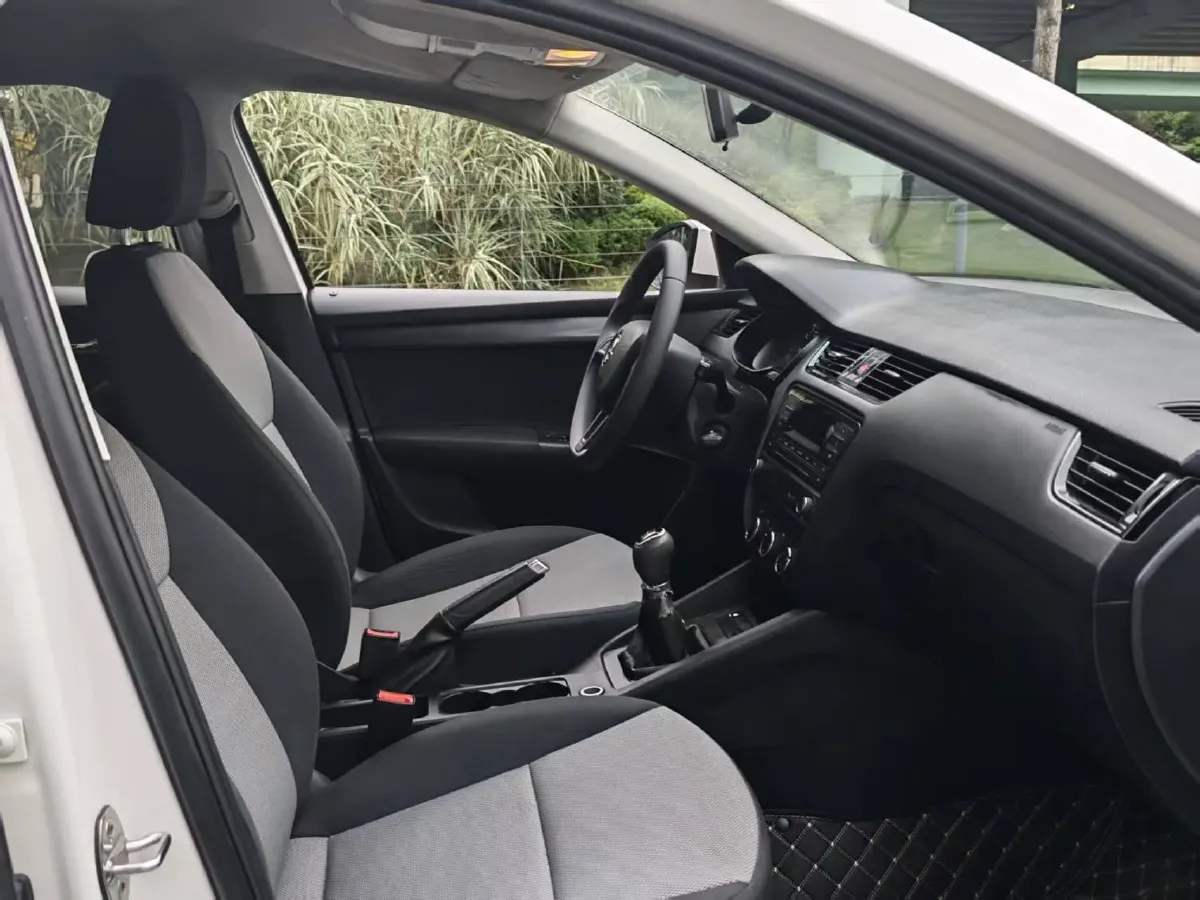 2018 Skoda Octavia 1.6L 110HP L4 5MT,autocango,china used car exporter,china ev exporter,chinese used car exporter,chinese used ev exporter