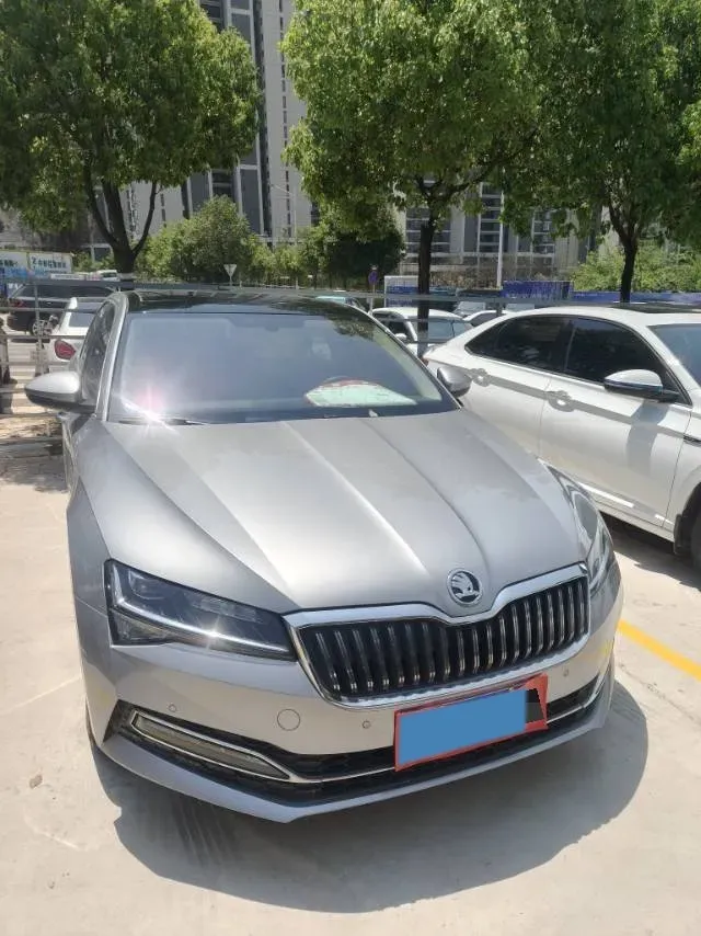 2019 Skoda Superb 1.4T 150HP L4 7DCT,autocango,china used car exporter,china ev exporter,chinese used car exporter,chinese used ev exporter