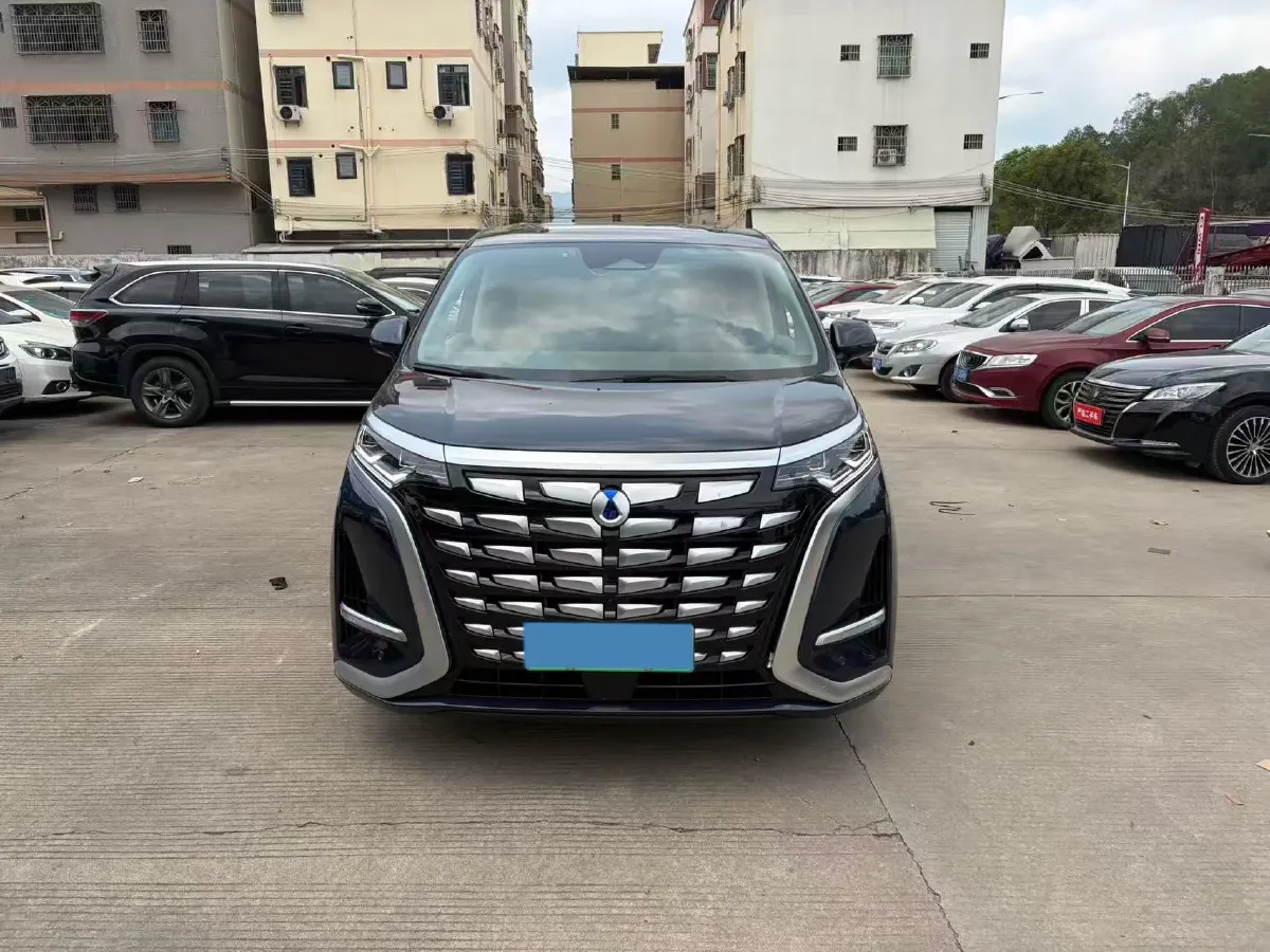 2022 Mercedes-Benz GLC Class 2.0T 197HP L4 9AT,autocango,china used car exporter,china ev exporter,chinese used car exporter,chinese used ev exporter