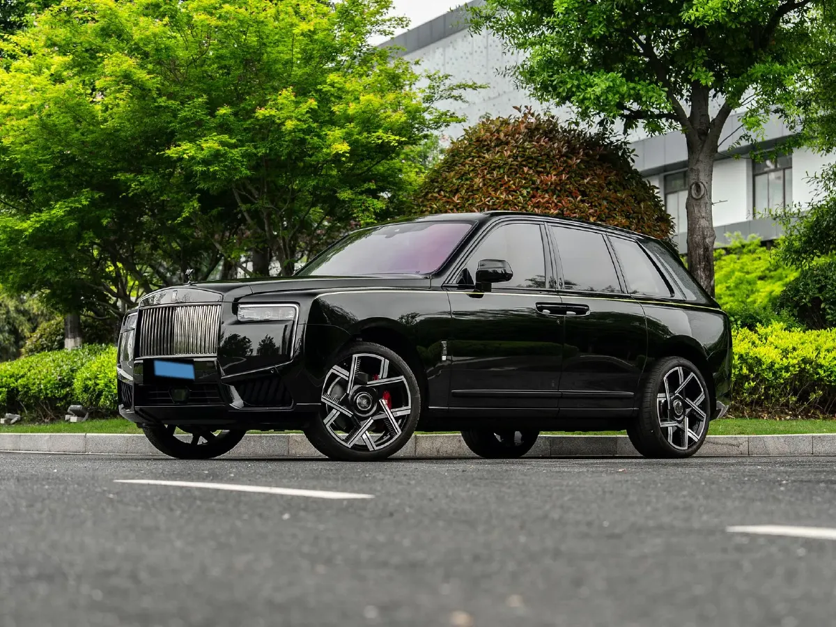 2025 Mansory Cullinan 6.7T 600HP V12 8AT,autocango,china used car exporter,china ev exporter,chinese used car exporter,chinese used ev exporter