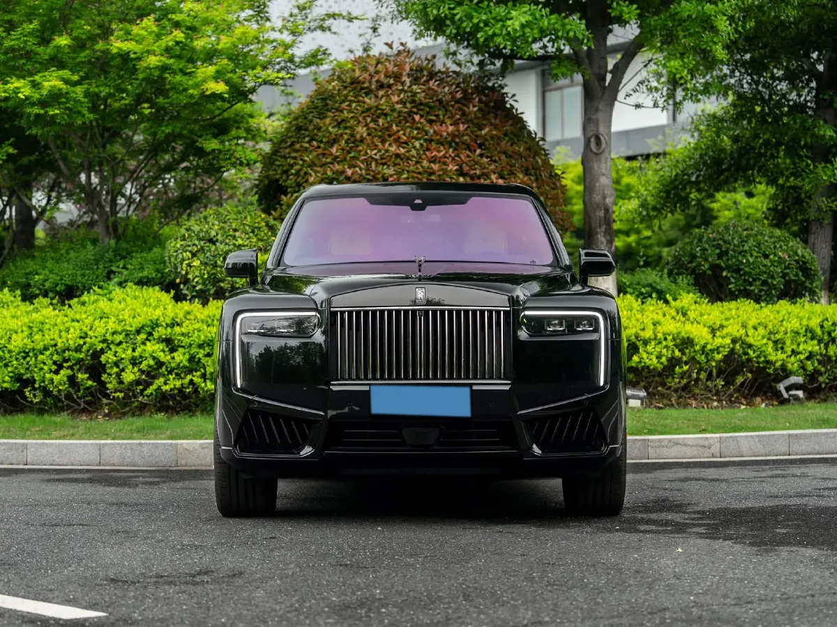 2025 Mansory Cullinan 6.7T 600HP V12 8AT,autocango,china used car exporter,china ev exporter,chinese used car exporter,chinese used ev exporter