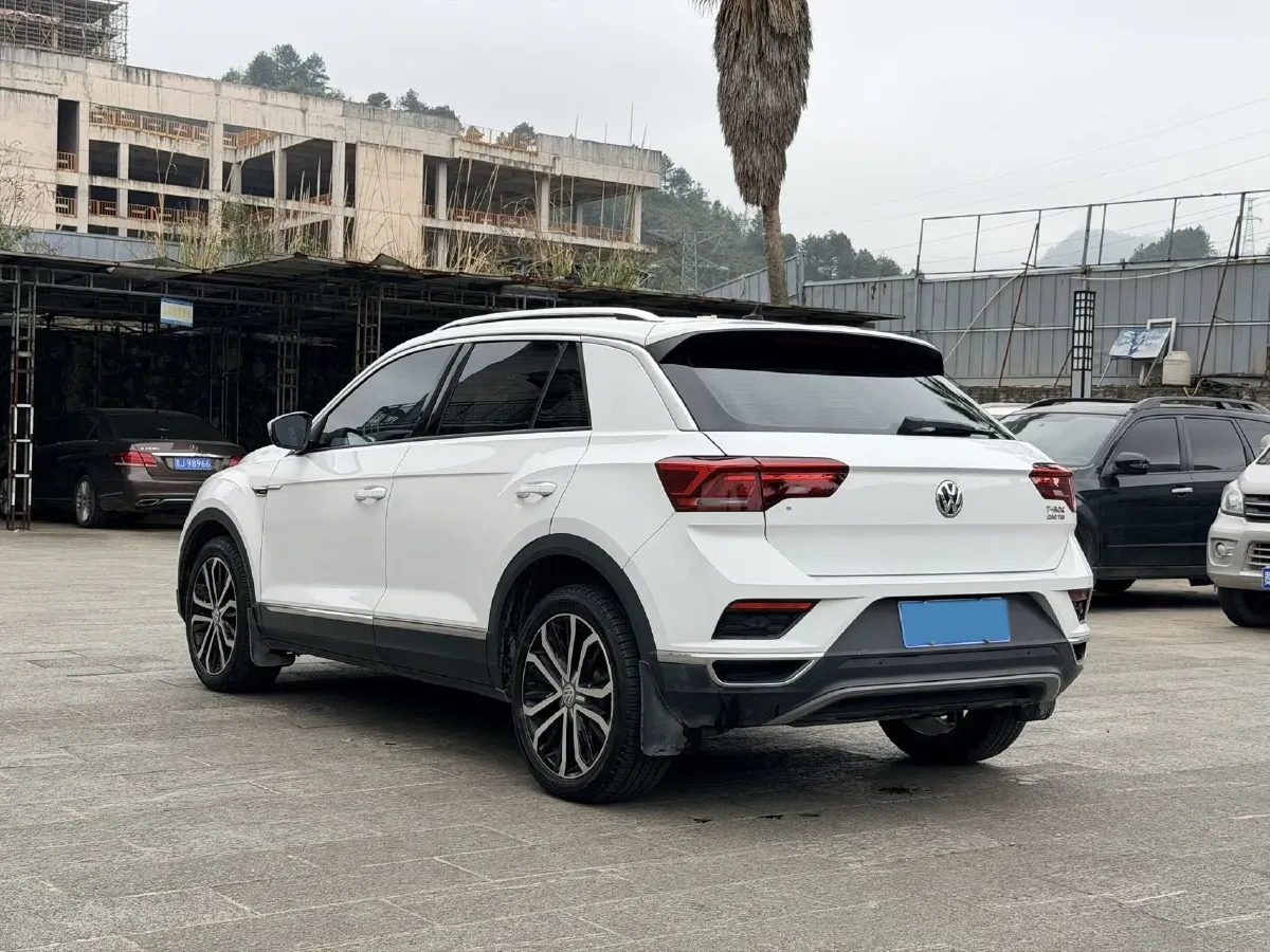 2018 Ford Kuga 1.5T 181HP L4 6AT,autocango,china used car exporter,china ev exporter,chinese used car exporter,chinese used ev exporter