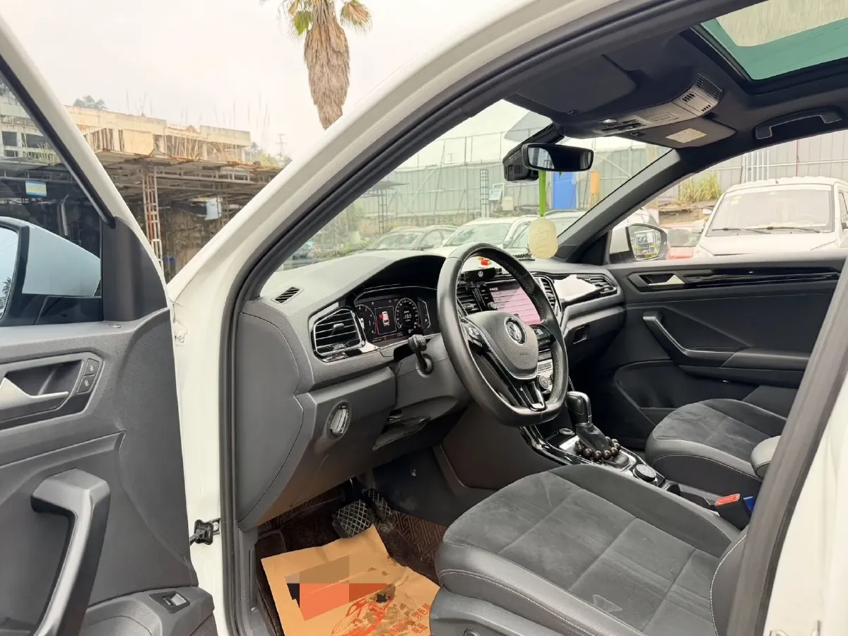 2018 Ford Kuga 1.5T 181HP L4 6AT,autocango,china used car exporter,china ev exporter,chinese used car exporter,chinese used ev exporter