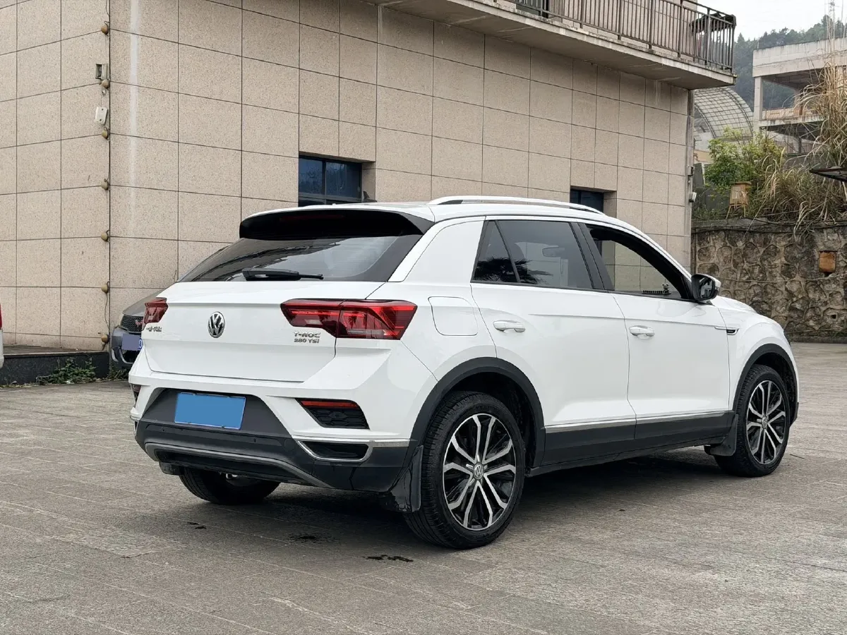 2018 Ford Kuga 1.5T 181HP L4 6AT,autocango,china used car exporter,china ev exporter,chinese used car exporter,chinese used ev exporter