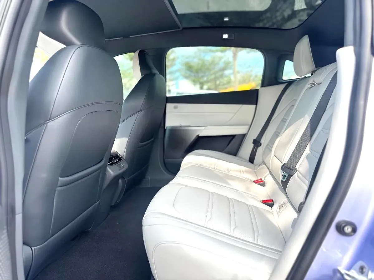 2024 DongFeng eπ eπ007 BEV 56.83KWH,autocango,china used car exporter,china ev exporter,chinese used car exporter,chinese used ev exporter