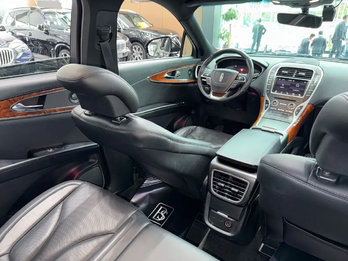 2019 Lincoln Nautilus 2.0T 235HP L4 8AT,autocango,china used car exporter,china ev exporter,chinese used car exporter,chinese used ev exporter