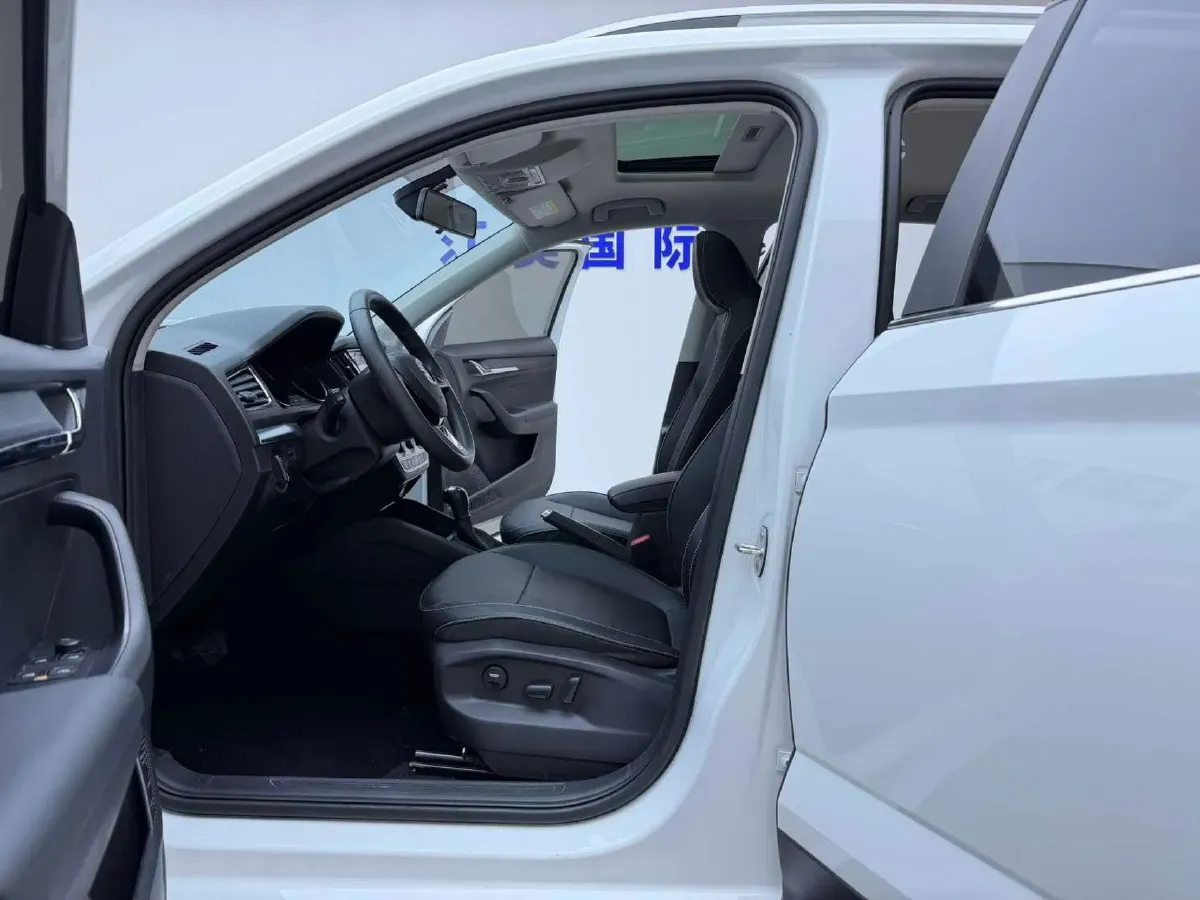2023 Skoda Kamiq 1.5L 112HP L4 6AT,autocango,china used car exporter,china ev exporter,chinese used car exporter,chinese used ev exporter