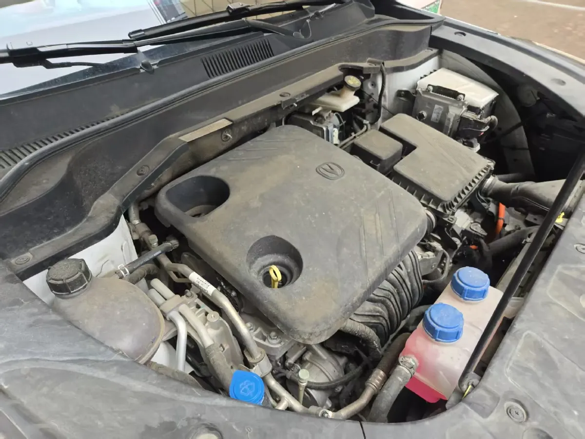 2024 ChangAn UNI-Z 1.5L 98HP L4 E-CVT PHEV 18.4KWH,autocango,china used car exporter,china ev exporter,chinese used car exporter,chinese used ev exporter