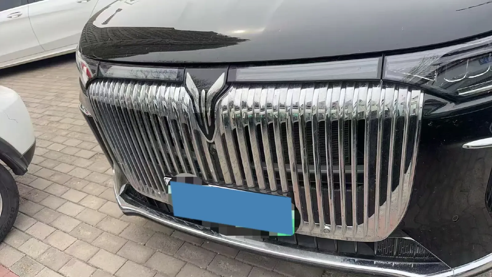 2025 Voyah Dream 1.5T 150HP L4 PHEV 41.7KWH,autocango,china used car exporter,china ev exporter,chinese used car exporter,chinese used ev exporter