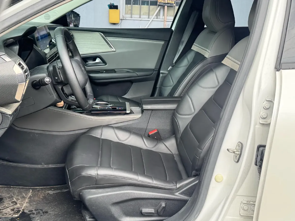 2021 Citroen C5 X 1.6T 175HP L4 8AT,autocango,china used car exporter,china ev exporter,chinese used car exporter,chinese used ev exporter