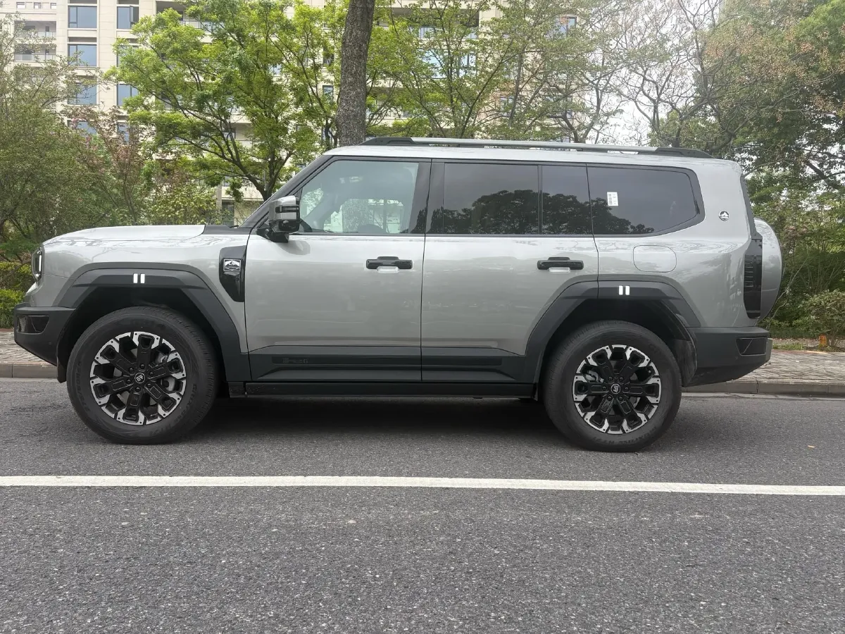 2025 Jetour Zongheng G700 2.0T 211HP L4 2DHT PHEV,autocango,china used car exporter,china ev exporter,chinese used car exporter,chinese used ev exporter