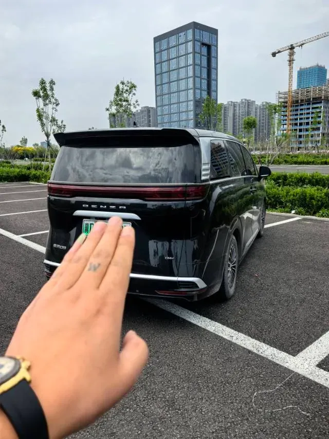 2022 HongQi HS7 3.0T 337HP V6 8AT,autocango,china used car exporter,china ev exporter,chinese used car exporter,chinese used ev exporter