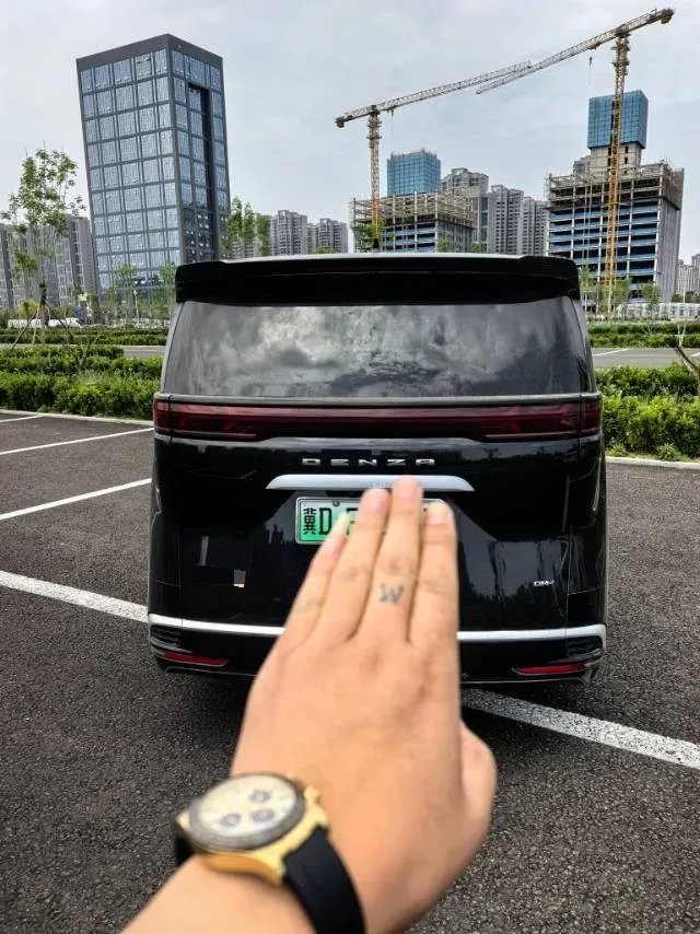 2022 HongQi HS7 3.0T 337HP V6 8AT,autocango,china used car exporter,china ev exporter,chinese used car exporter,chinese used ev exporter