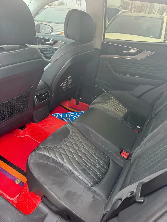 2022 HongQi HS5 2.0T 224HP L4 6AT,autocango,china used car exporter,china ev exporter,chinese used car exporter,chinese used ev exporter