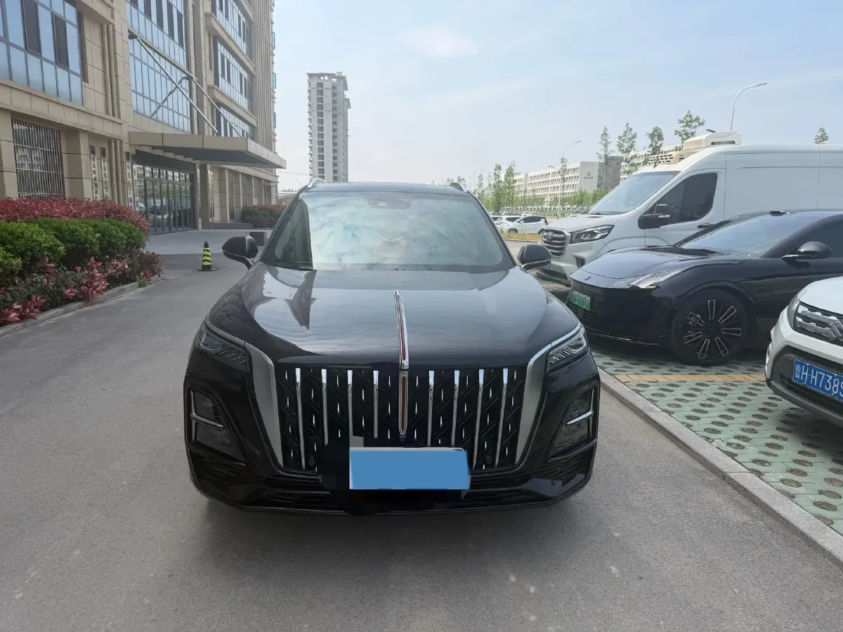 2023 HongQi HS5 2.0T 252HP L4 8AT,autocango,china used car exporter,china ev exporter,chinese used car exporter,chinese used ev exporter