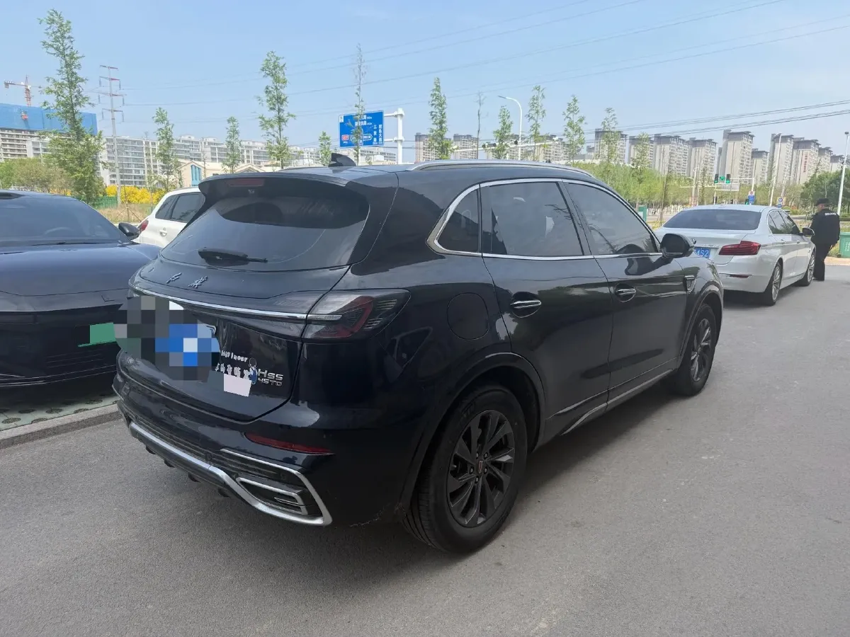 2023 HongQi HS5 2.0T 252HP L4 8AT,autocango,china used car exporter,china ev exporter,chinese used car exporter,chinese used ev exporter