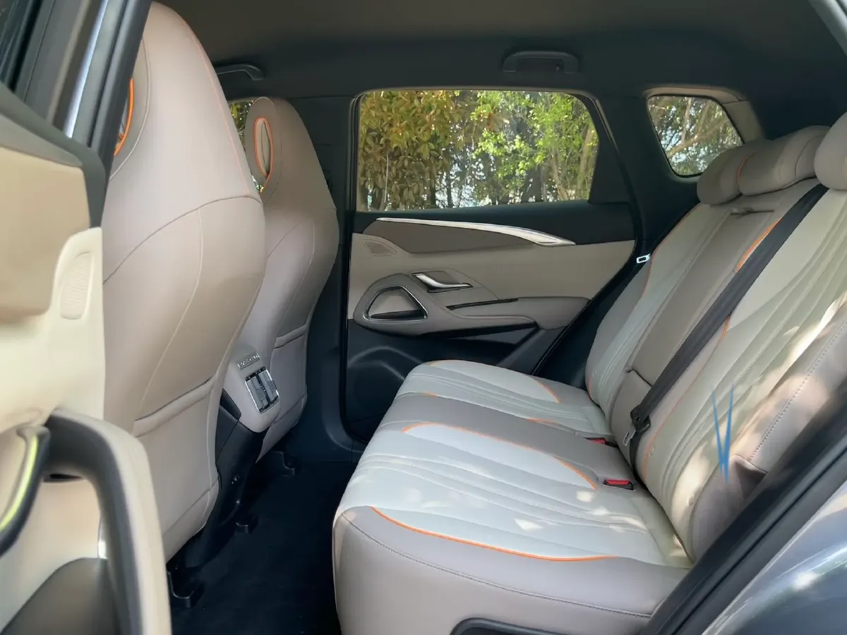 2024 BYD Song Pro 1.5L 110HP L4 E-CVT PHEV 12.9KWH,autocango,china used car exporter,china ev exporter,chinese used car exporter,chinese used ev exporter