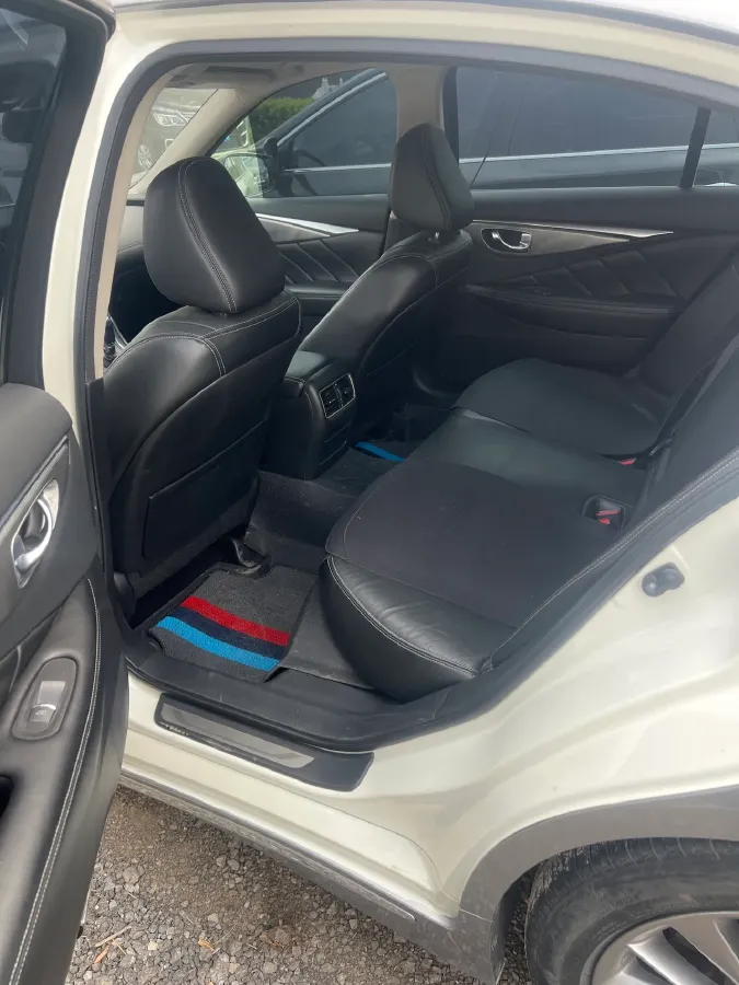 2018 Jeep Grand Commander 2.0T 265HP L4 9AT,autocango,china used car exporter,china ev exporter,chinese used car exporter,chinese used ev exporter