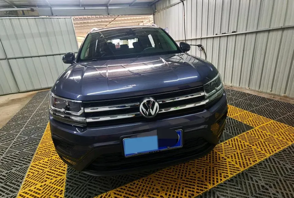 2019 MINI MINI 1.5T 102HP L3 7DCT,autocango,china used car exporter,china ev exporter,chinese used car exporter,chinese used ev exporter