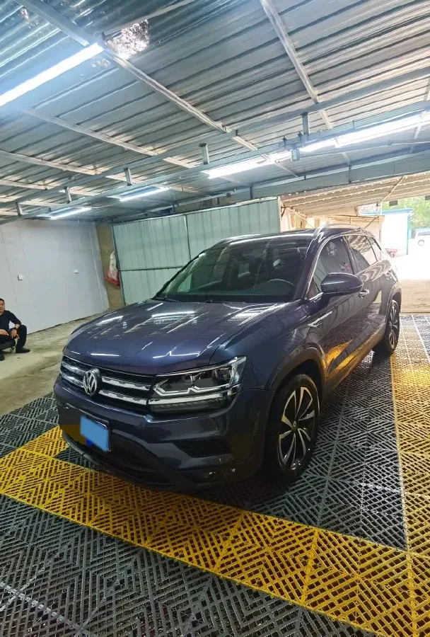 2019 MINI MINI 1.5T 102HP L3 7DCT,autocango,china used car exporter,china ev exporter,chinese used car exporter,chinese used ev exporter