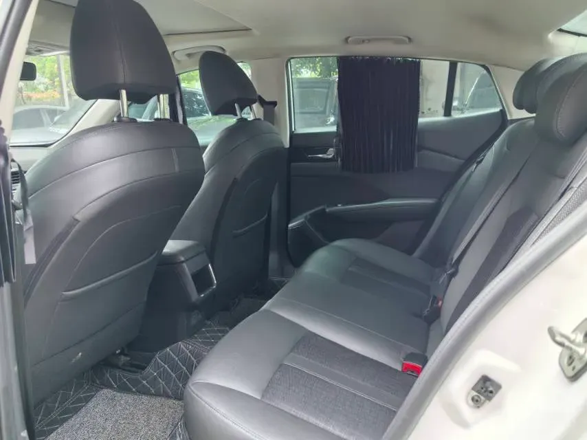 2020 DongFeng Aeolus YiXuan 1.0T 125HP L3 6DCT,autocango,china used car exporter,china ev exporter,chinese used car exporter,chinese used ev exporter