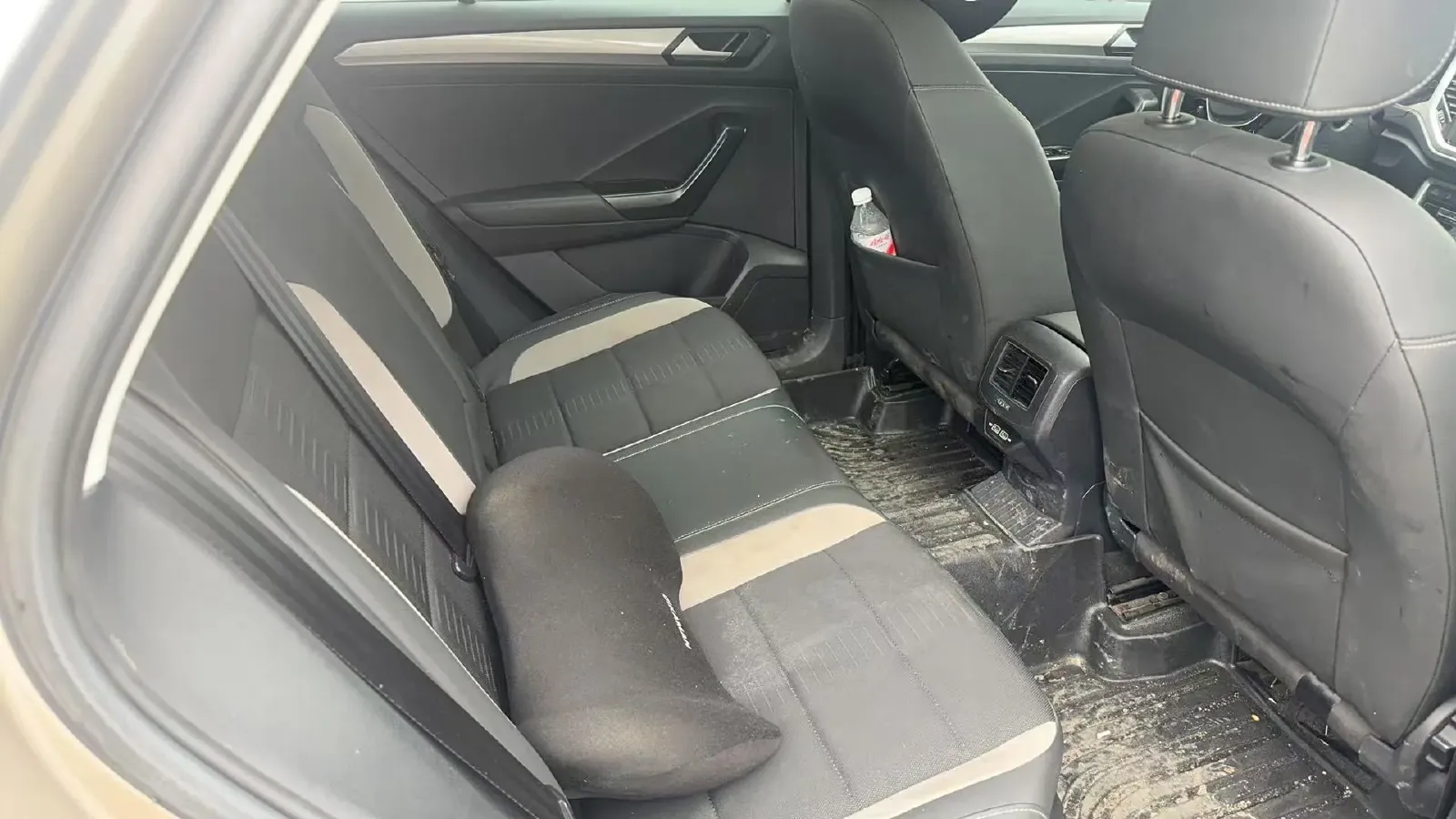 2022 Volkswagen T-Roc 1.4T 150HP L4 7DCT,autocango,china used car exporter,china ev exporter,chinese used car exporter,chinese used ev exporter