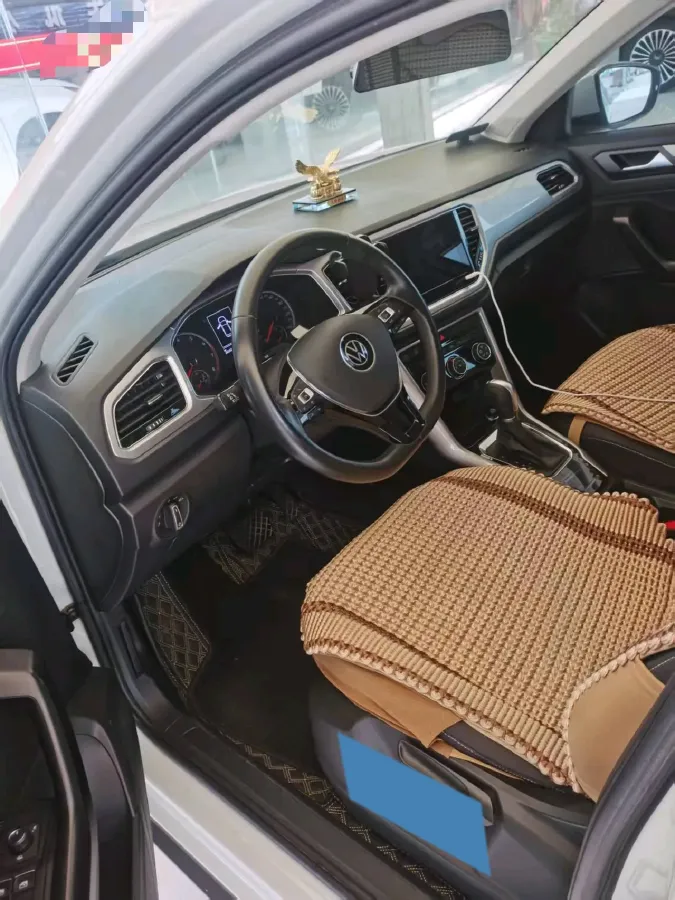 2021 Volkswagen T-Roc 1.4T 150HP L4 7DCT,autocango,china used car exporter,china ev exporter,chinese used car exporter,chinese used ev exporter