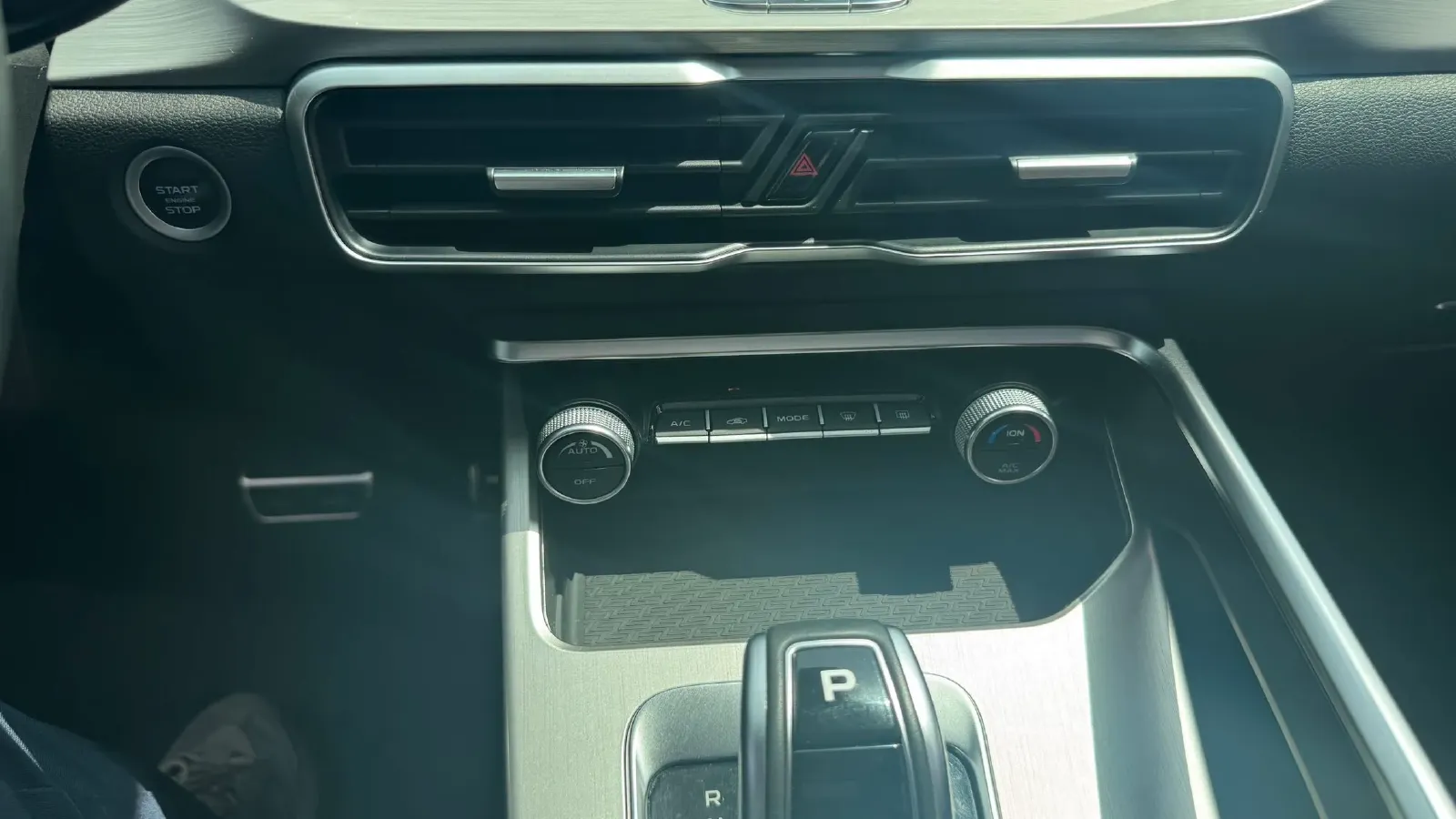 2020 Geely Coolray 1.5T 177HP L3 7DCT,autocango,china used car exporter,china ev exporter,chinese used car exporter,chinese used ev exporter