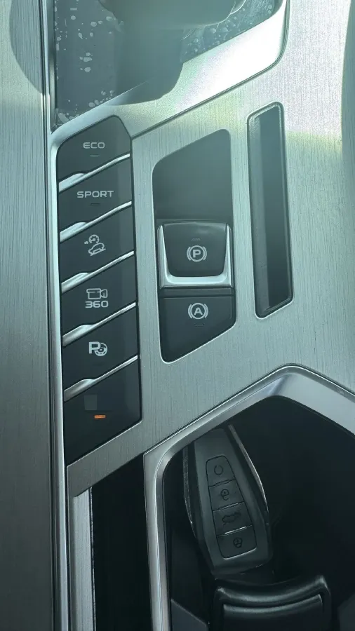 2020 Geely Coolray 1.5T 177HP L3 7DCT,autocango,china used car exporter,china ev exporter,chinese used car exporter,chinese used ev exporter