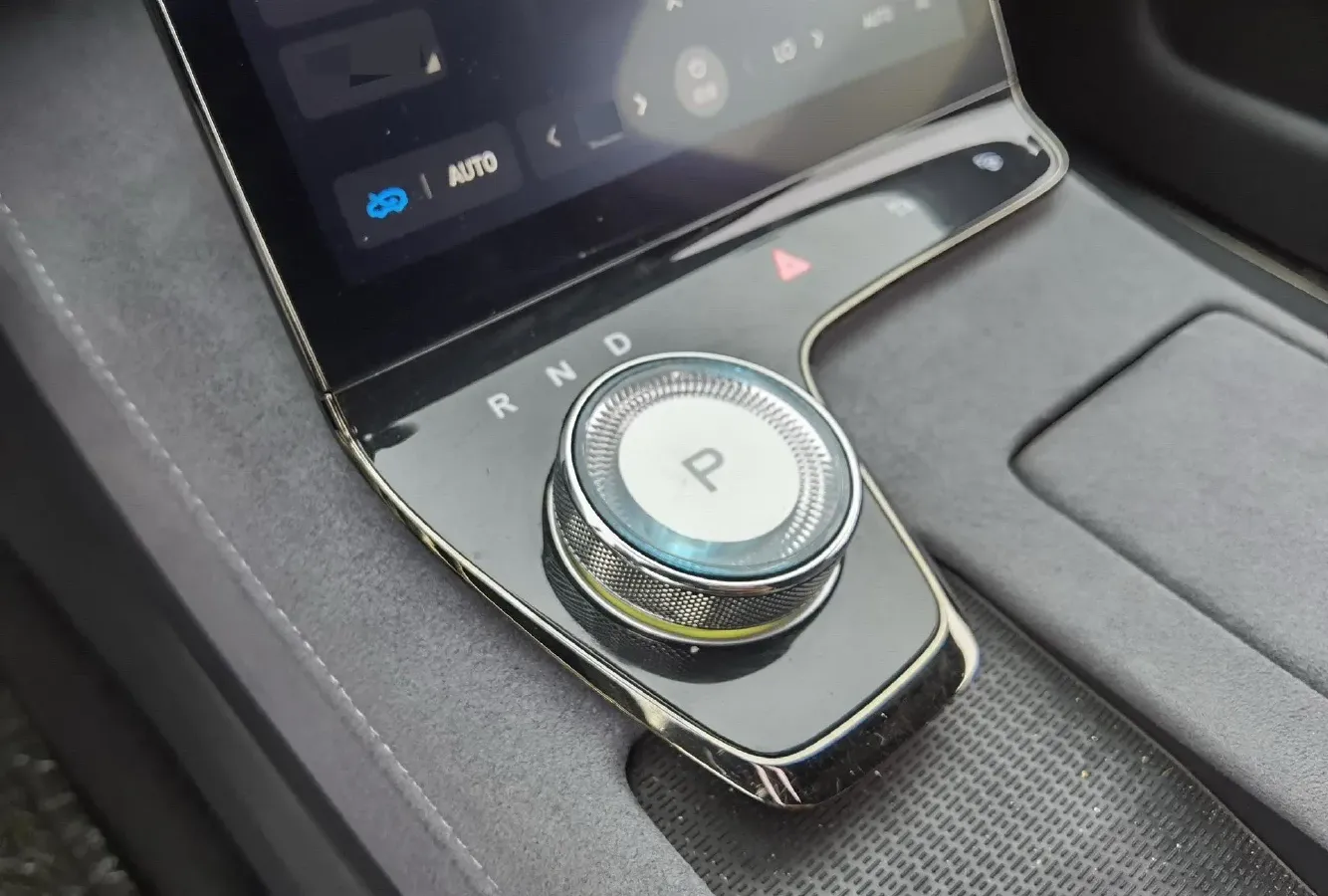 2023 Voyah ZhuiGuang BEV 82.11KWH,autocango,china used car exporter,china ev exporter,chinese used car exporter,chinese used ev exporter