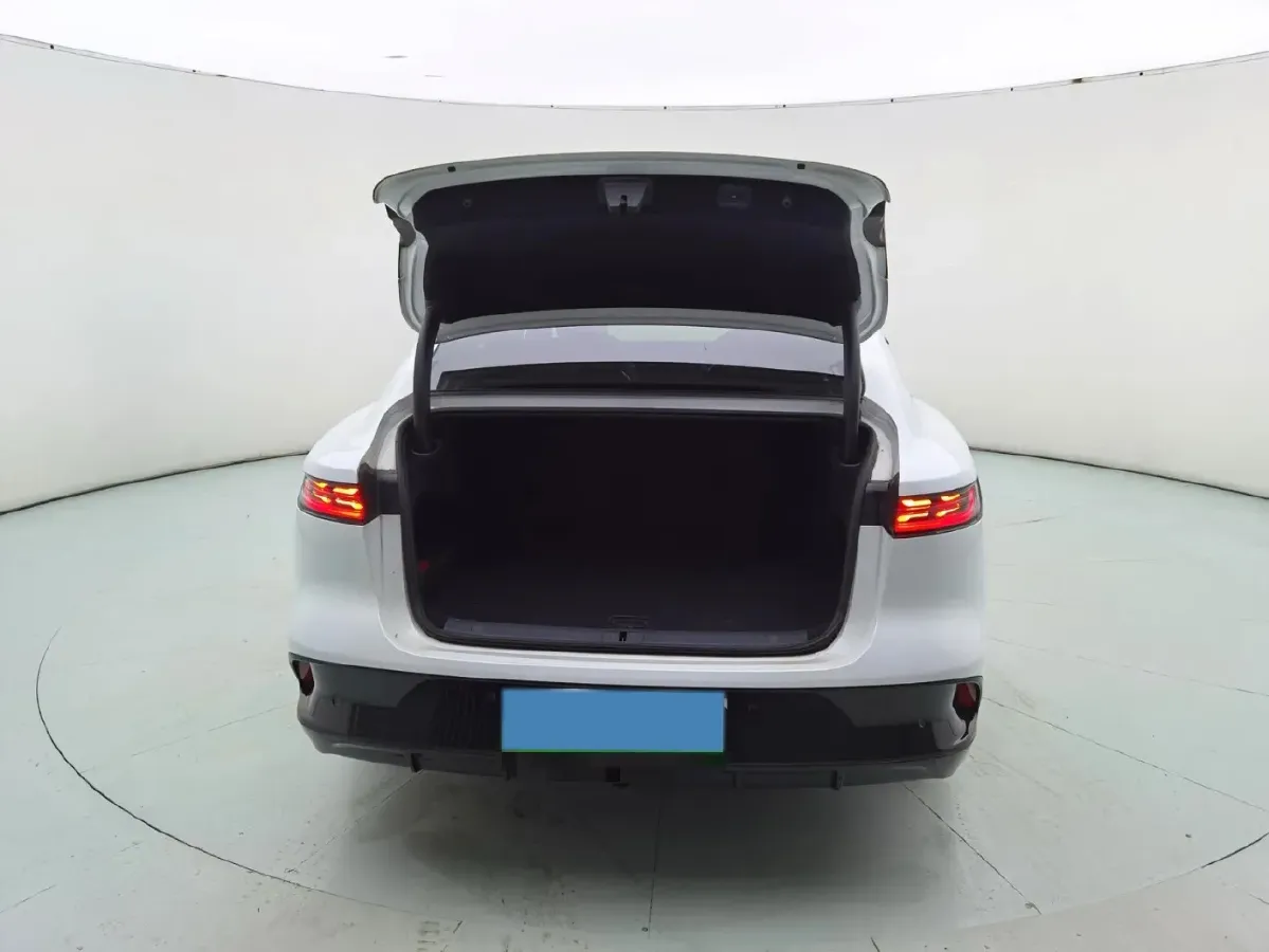 2023 Voyah ZhuiGuang BEV 82.11KWH,autocango,china used car exporter,china ev exporter,chinese used car exporter,chinese used ev exporter