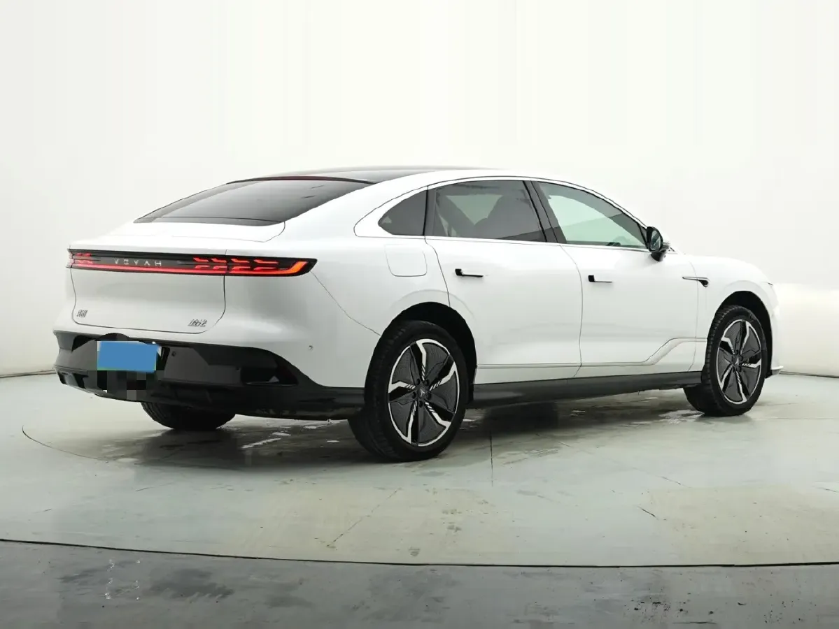 2023 Voyah ZhuiGuang BEV 82.11KWH,autocango,china used car exporter,china ev exporter,chinese used car exporter,chinese used ev exporter