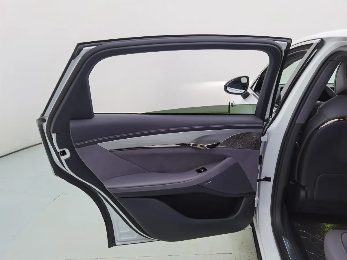 2023 Voyah ZhuiGuang BEV 82.11KWH,autocango,china used car exporter,china ev exporter,chinese used car exporter,chinese used ev exporter