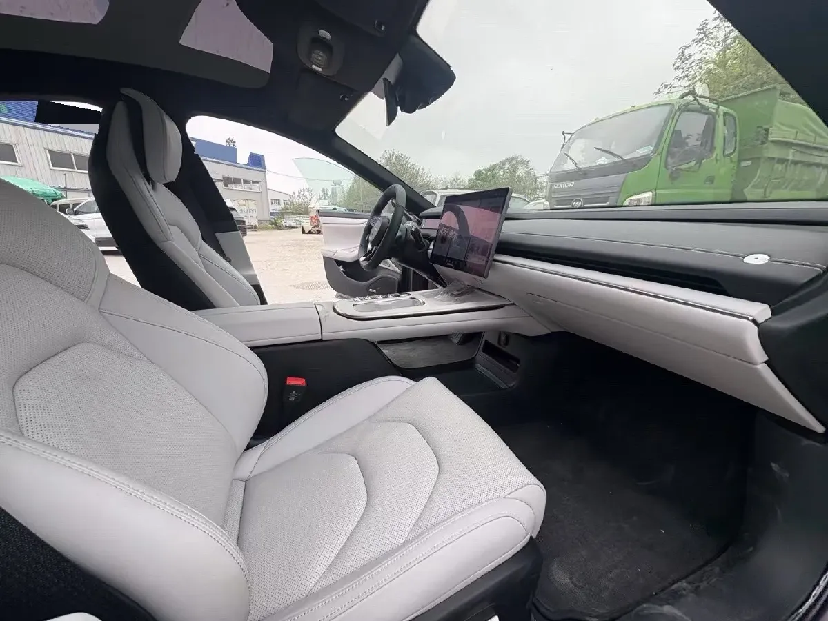 2024 MI SU7 BEV 101KWH,autocango,china used car exporter,china ev exporter,chinese used car exporter,chinese used ev exporter