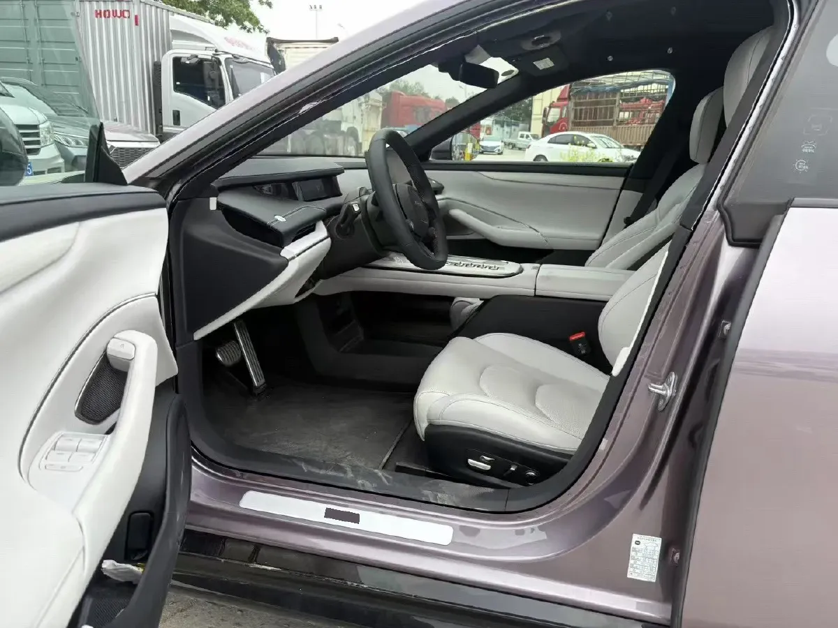 2024 MI SU7 BEV 101KWH,autocango,china used car exporter,china ev exporter,chinese used car exporter,chinese used ev exporter