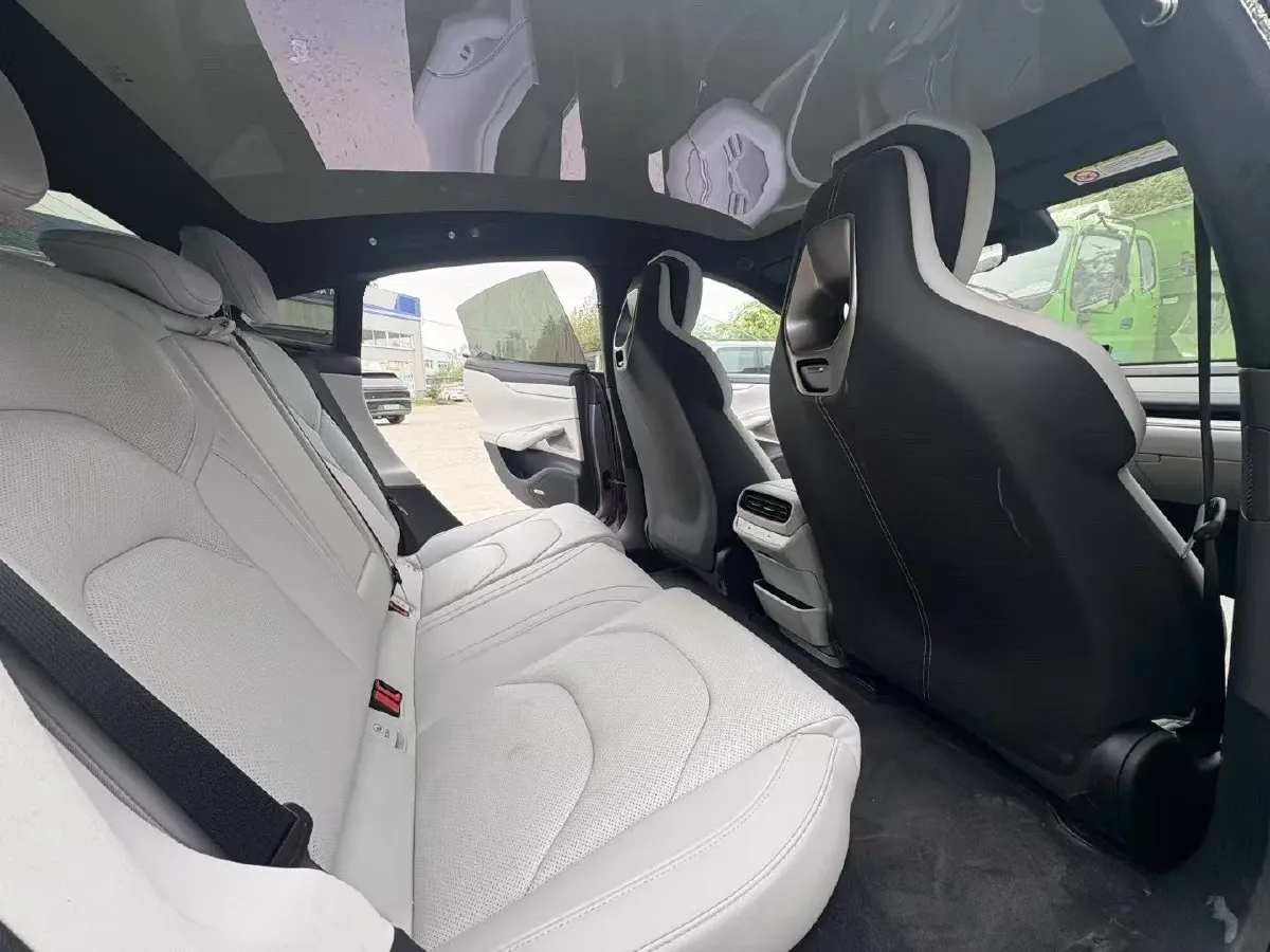 2024 MI SU7 BEV 101KWH,autocango,china used car exporter,china ev exporter,chinese used car exporter,chinese used ev exporter