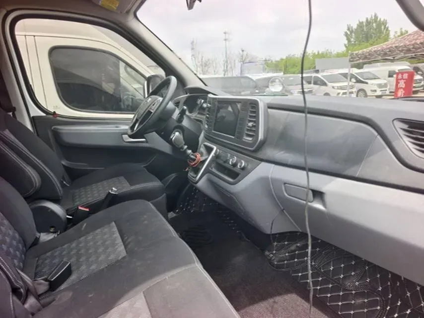 2021 MAXUS XinTu V80 2.0T 139HP L4 6MT,autocango,china used car exporter,china ev exporter,chinese used car exporter,chinese used ev exporter