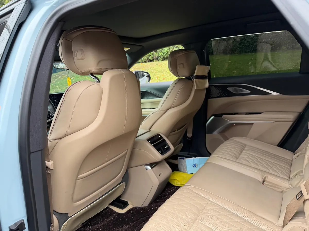 2022 Cadillac CT6 2.0T 237HP L4 10AT,autocango,china used car exporter,china ev exporter,chinese used car exporter,chinese used ev exporter