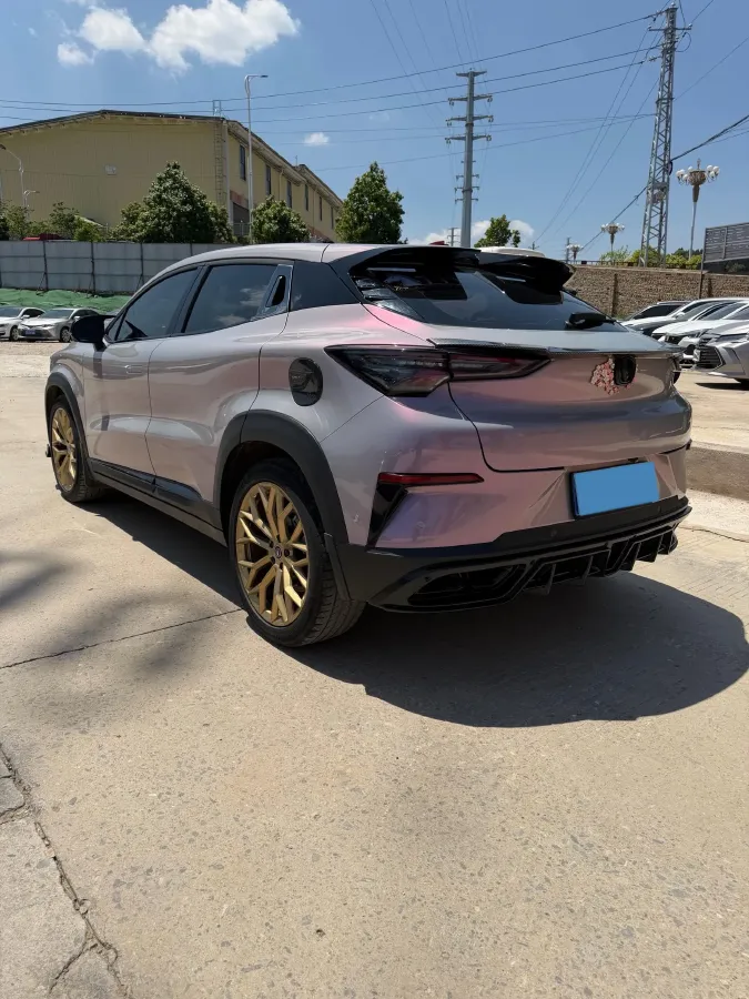 2022 ChangAn UNI-T 1.5T 188HP L4 7DCT,autocango,china used car exporter,china ev exporter,chinese used car exporter,chinese used ev exporter