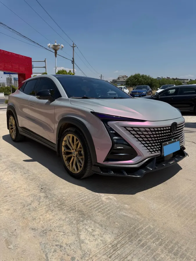 2022 ChangAn UNI-T 1.5T 188HP L4 7DCT,autocango,china used car exporter,china ev exporter,chinese used car exporter,chinese used ev exporter