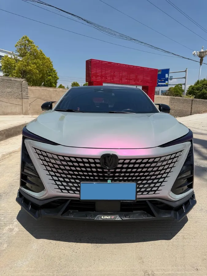2022 ChangAn UNI-T 1.5T 188HP L4 7DCT,autocango,china used car exporter,china ev exporter,chinese used car exporter,chinese used ev exporter
