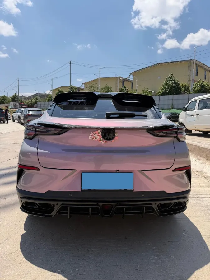 2022 ChangAn UNI-T 1.5T 188HP L4 7DCT,autocango,china used car exporter,china ev exporter,chinese used car exporter,chinese used ev exporter