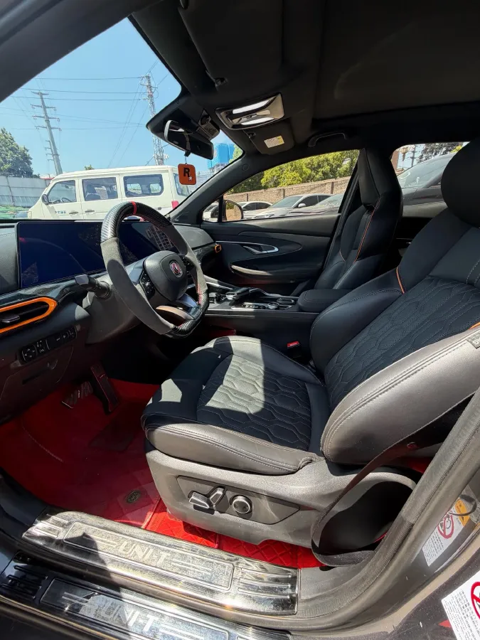 2022 ChangAn UNI-T 1.5T 188HP L4 7DCT,autocango,china used car exporter,china ev exporter,chinese used car exporter,chinese used ev exporter