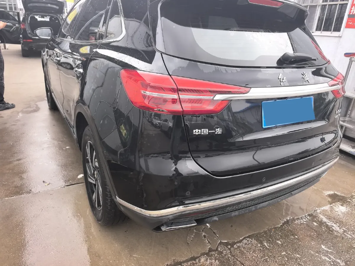 2022 HongQi HS5 2.0T 224HP L4 6AT,autocango,china used car exporter,china ev exporter,chinese used car exporter,chinese used ev exporter